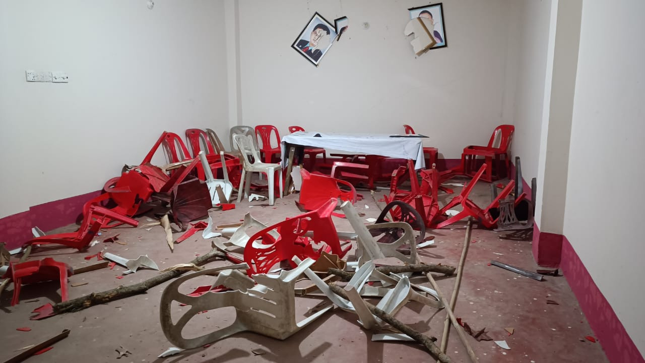 পটুয়াখালীর রাঙ্গাবালীতে উপজেলা বিএনপির অফিস ভাঙচুর/