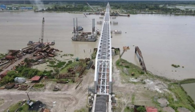 খুলনা-মোংলা রেলপথ প্রকল্প ৯৬ শতাংশ কাজ শেষ, ৭৩ বছর পর ট্রেন যাচ্ছে দেশের দ্বিতীয় সমুদ্রবন্দরে
