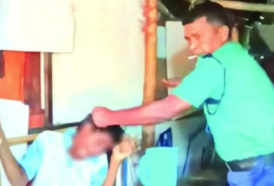 শিশুকে মারধরের ফুটেজ ভাইরাল,পুলিশ কনস্টেবল শওকত বরখাস্ত