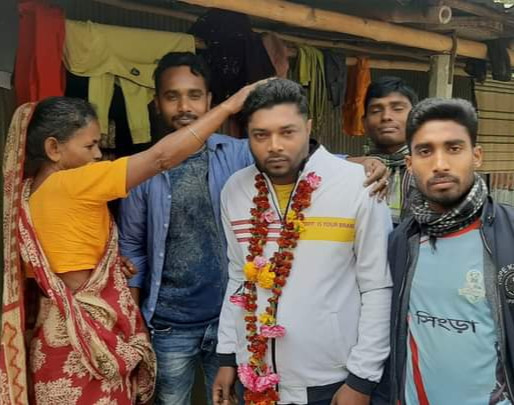 আমার ওয়ার্ডের দরিদ্র অসহায় মানুষের সেবা করার মাঝেই খুঁজে পাই আমার আত্বতৃপ্তি - দেলোয়ার হোসাইন দিপু